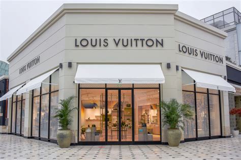 Louis Vuitton Lima Jockey Plaza store, Peru